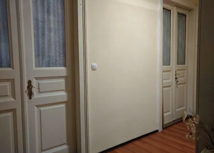 Prvi Red Do Mora * Crikvenica