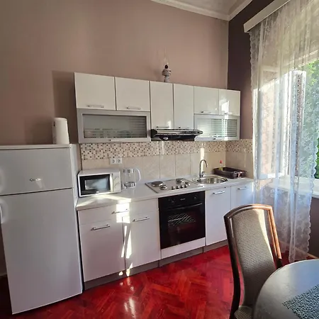 Prvi Red Do Mora Crikvenica