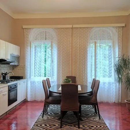 Apartment Prvi Red Do Mora