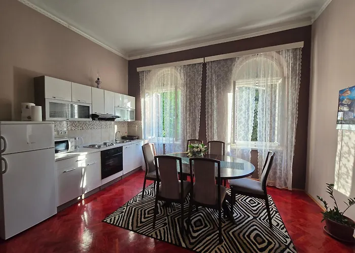 Prvi Red Do Mora Crikvenica